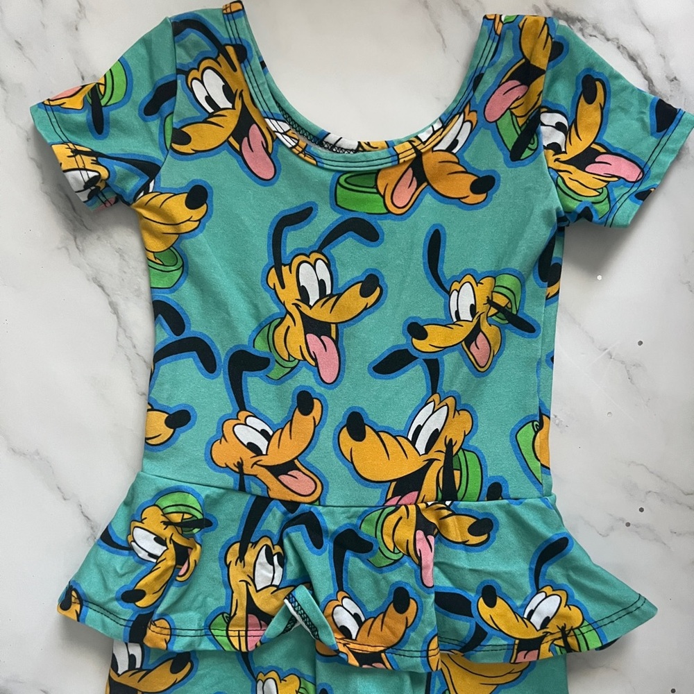 WRK size 5/6 VGUC Pluto romper